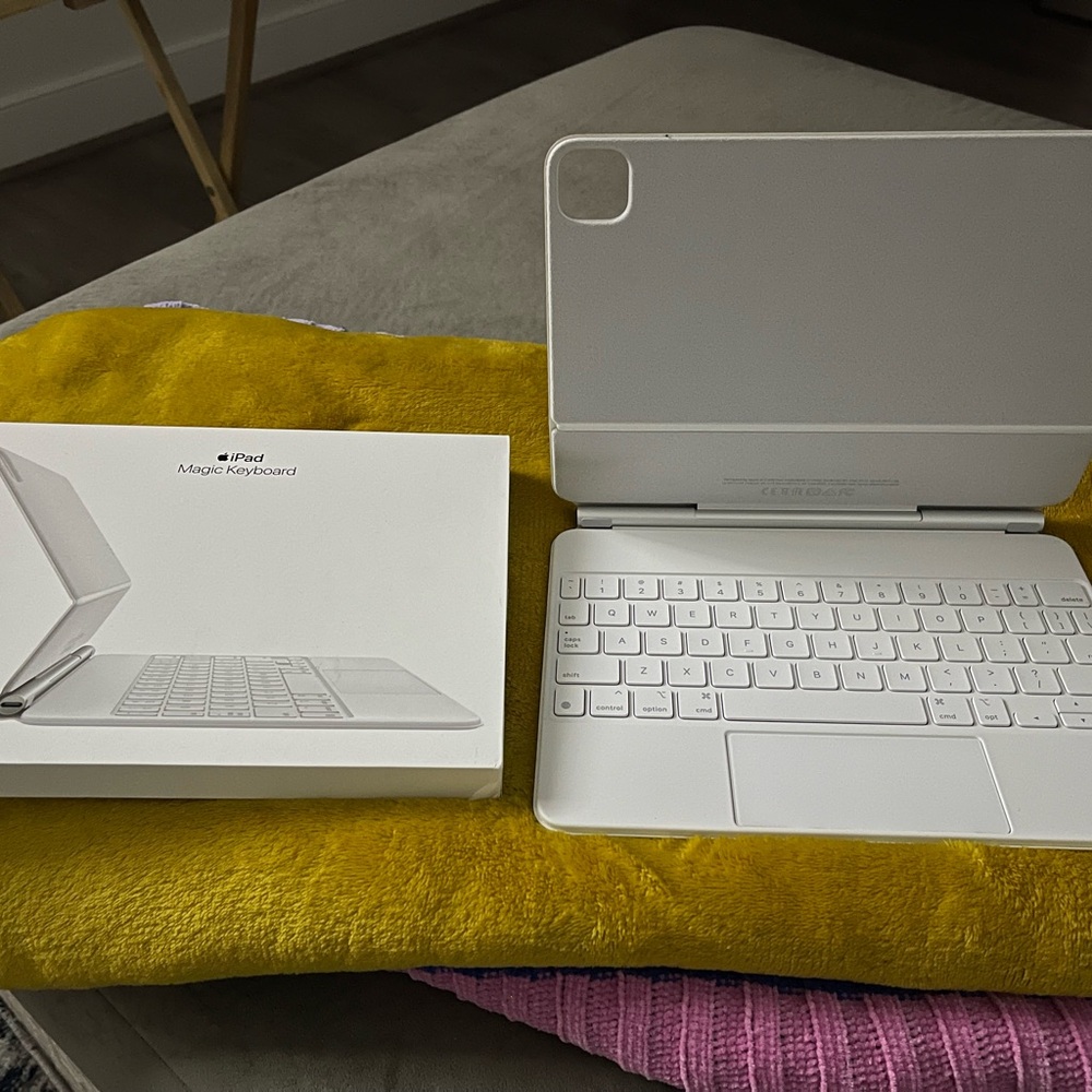 11 inch Magic Keyboard